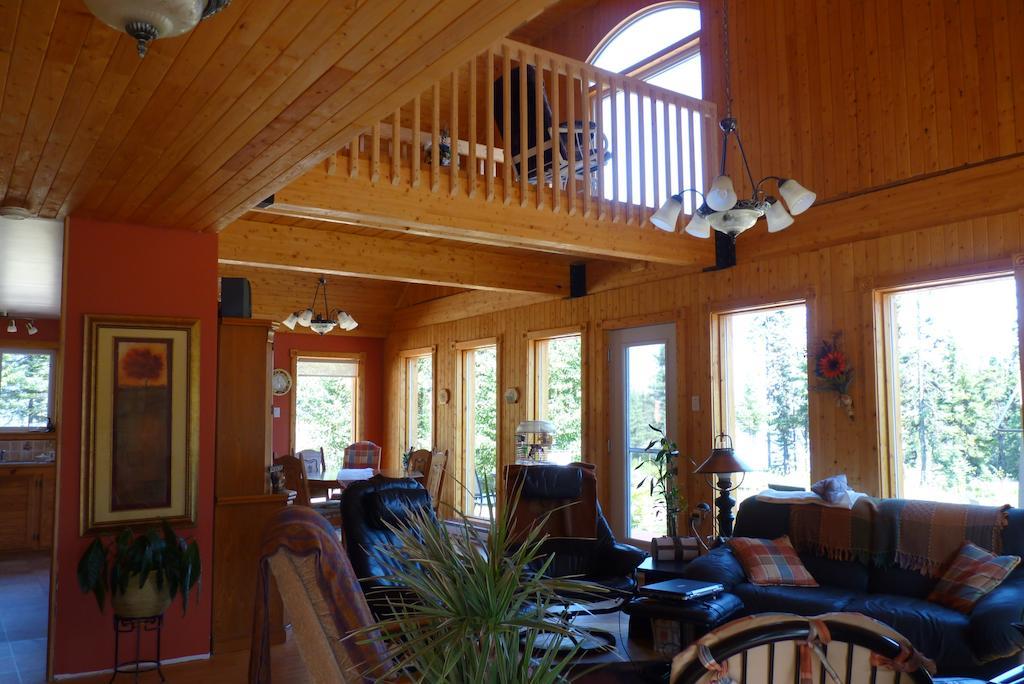 Bed and Breakfast Gite De La Riviere Chibougamau Exteriér fotografie