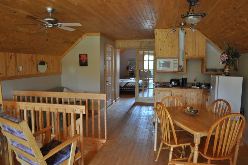 Bed and Breakfast Gite De La Riviere Chibougamau Exteriér fotografie